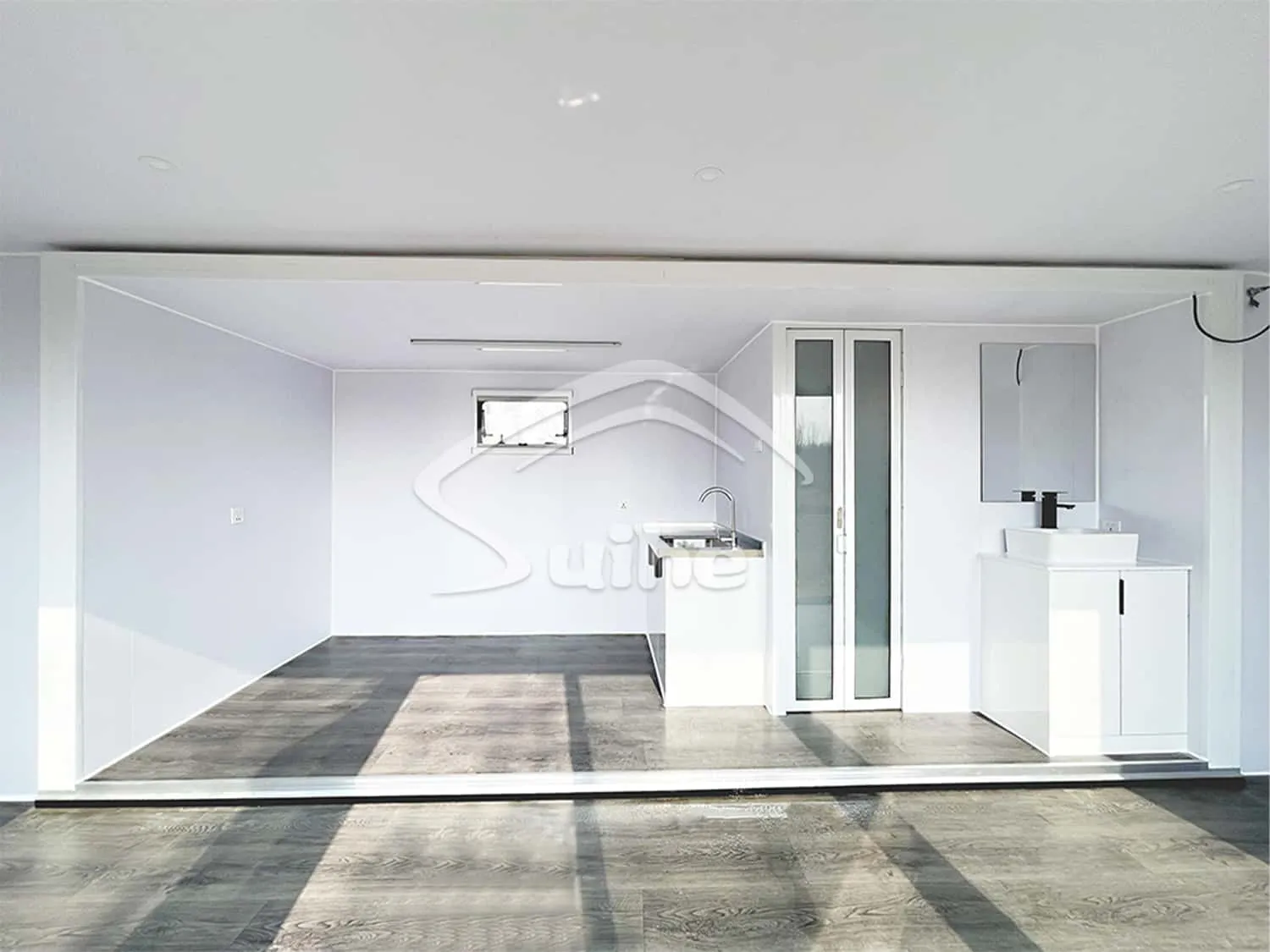 Six-meter regular expansion capsule