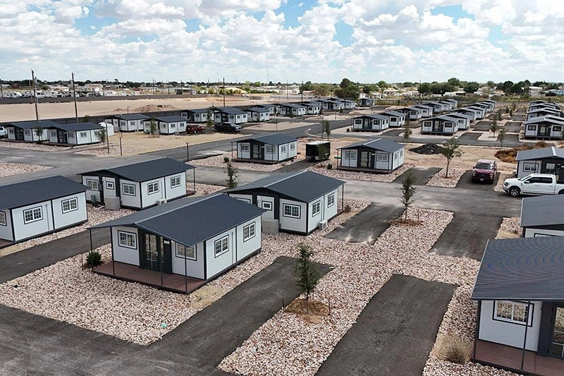 Suihe Group is ready to provide fast built Truss fabric structures and prefabricated house for Ukraine reconstruction.